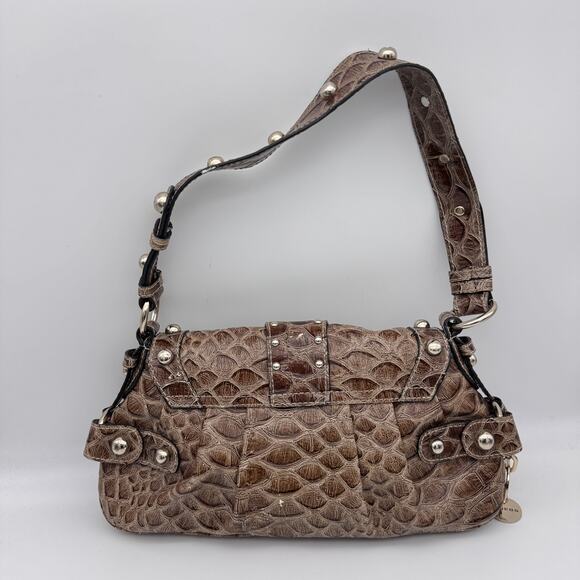 Guess Y2K Baguette Shoulder Bag Faux Patent Leather Croc Stud Purse Vintage - Picture 2 of 16